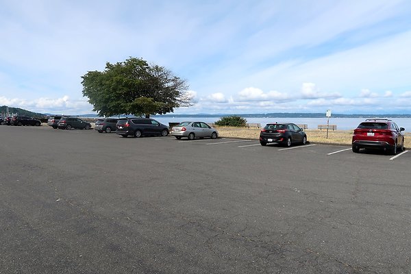Golden Gardens Blvd Waterside road - 17