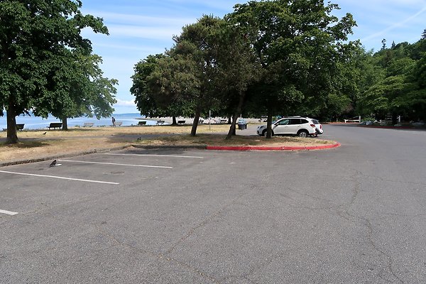 Golden Gardens Blvd Waterside road - 9