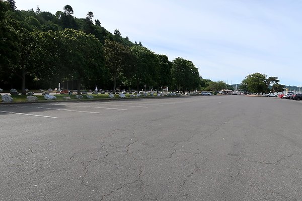 Golden Gardens Blvd Waterside road - 15
