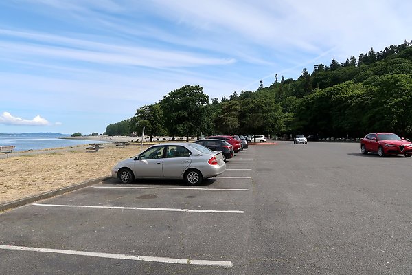 Golden Gardens Blvd Waterside road - 27