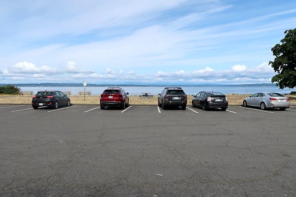 Golden Gardens Blvd Waterside road - 18