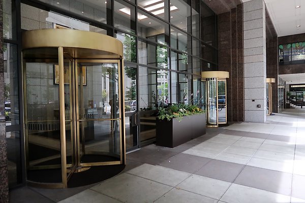 2nd and Spring Selig Properties - 32