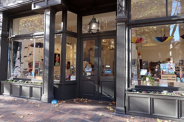 PioneerSquare streetlevel - 123