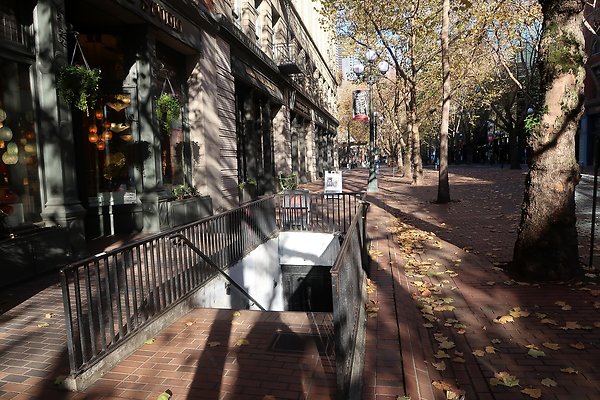 PioneerSquare streetlevel - 135