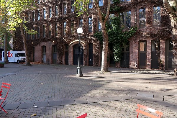 PioneerSquare streetlevel - 107