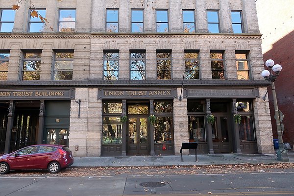 PioneerSquare streetlevel - 122