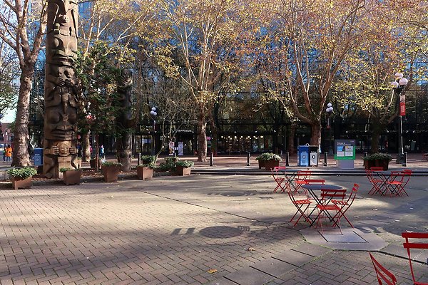 PioneerSquare streetlevel - 111
