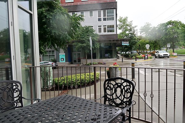 102nd Ave NE Bellevue streets 2025 - 45