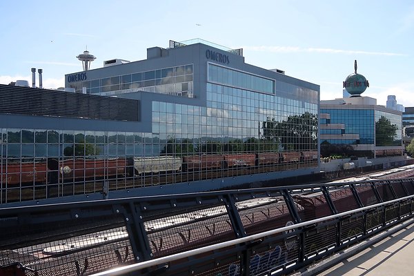 333 Elliott Ave EXT Thomas St Ped Bridge - 43