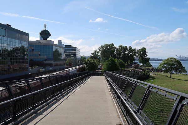 333 Elliott Ave EXT Thomas St Ped Bridge - 44