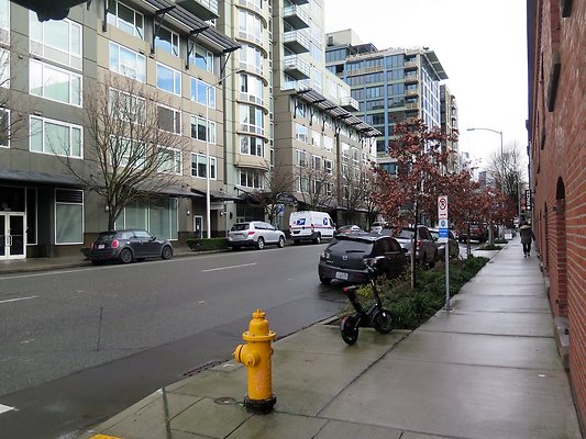 Elliott ave streets - 15