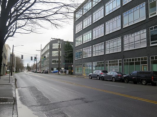 Elliott ave streets - 131