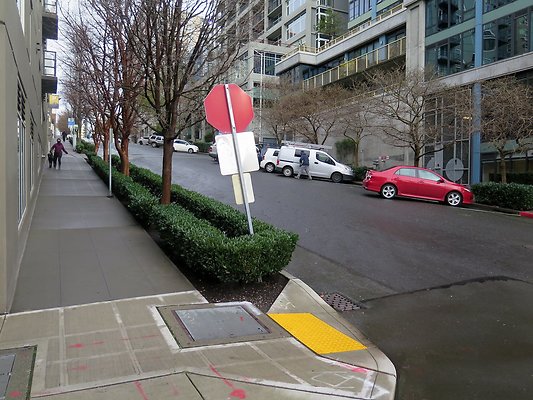 Elliott ave streets - 28