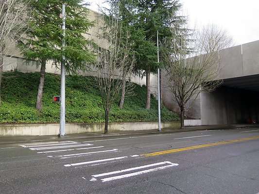Elliott ave streets - 115