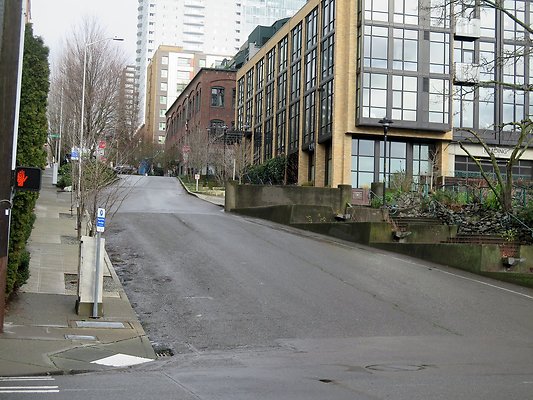 Elliott ave streets - 64