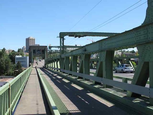 UniversityBridgea22