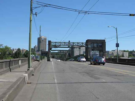 UniversityBridgea19