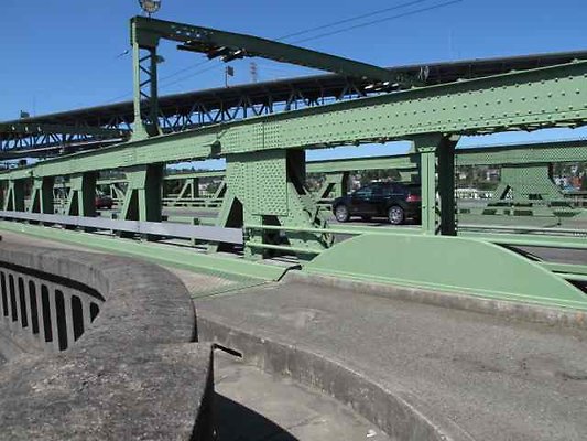 UniversityBridgea38