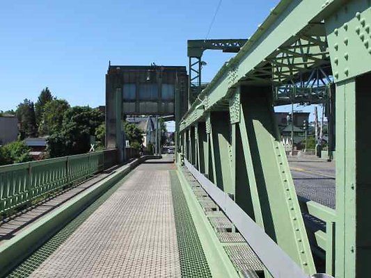 UniversityBridgea42