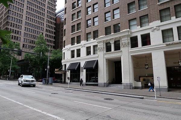 4th Ave streets 2025 - 83