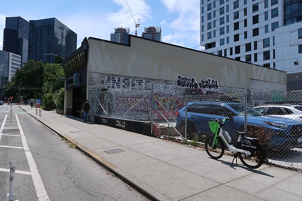 9th and Thomas Streets 2025 - 41