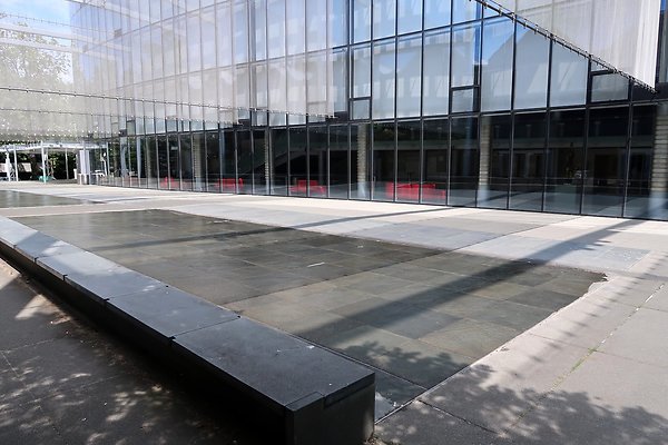 McCaw Hall Ext car placemennt 2025 - 41