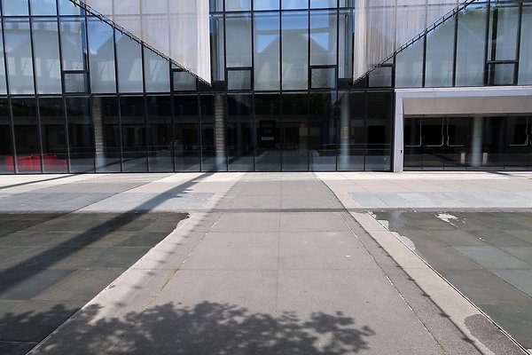 McCaw Hall Ext car placemennt 2025 - 42
