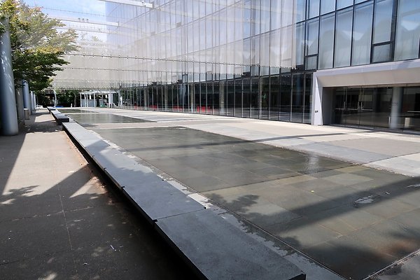 McCaw Hall Ext car placemennt 2025 - 45