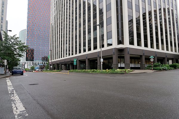 110th Ave NE Bellevue streets 2025 - 11