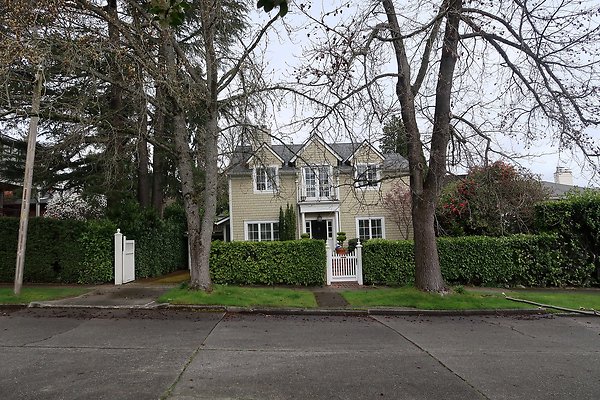 Madison Park Streets - 34