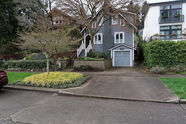 Madison Park Streets - 16