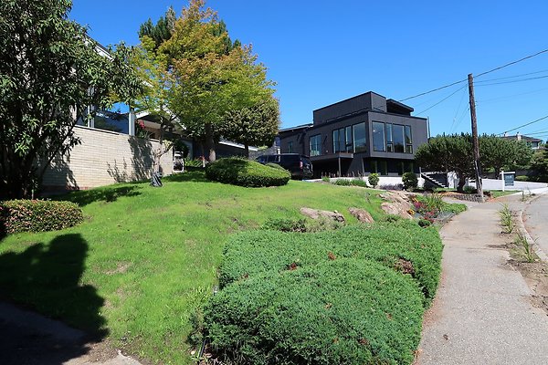 Seward Park S Spencer and 52nd Ave Sidewalks - 2