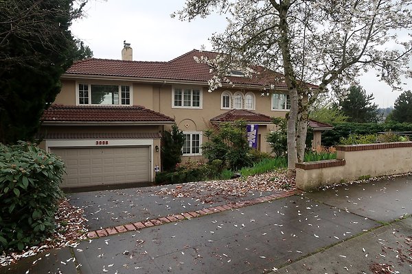 Laurelhurst drone shot - 103