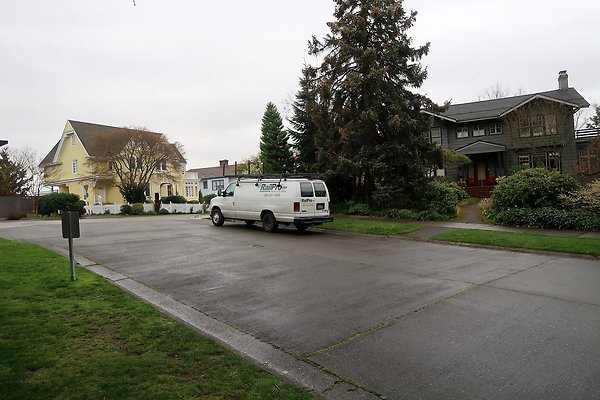 Laurelhurst Streets