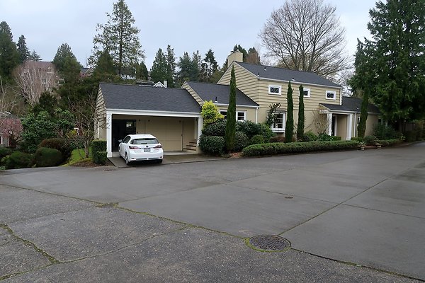 Laurelhurst drone shot - 270
