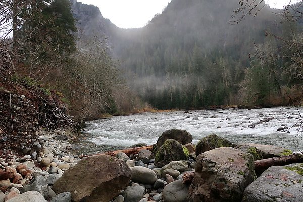 Middle Fork Campsite 2 - 23