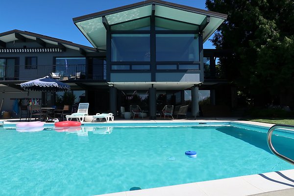 Seattle Mid Century Modern Pool House Ext 2025 - 13