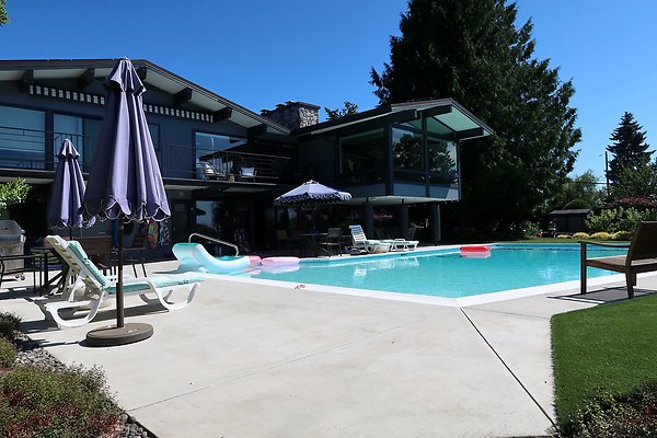 Seattle Mid Century Modern Pool House Ext 2025 - 18