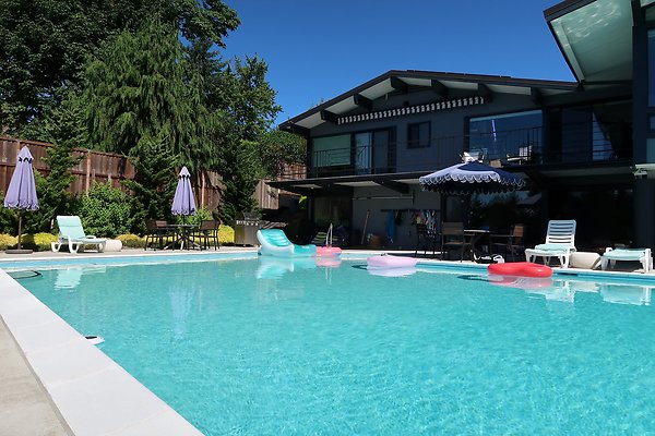 Seattle Mid Century Modern Pool House Ext 2025 - 17