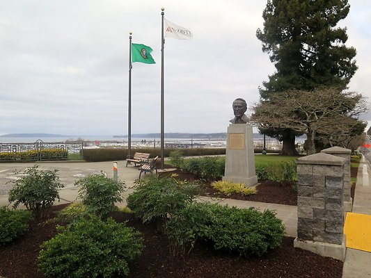 GRAND EVERETT - 102