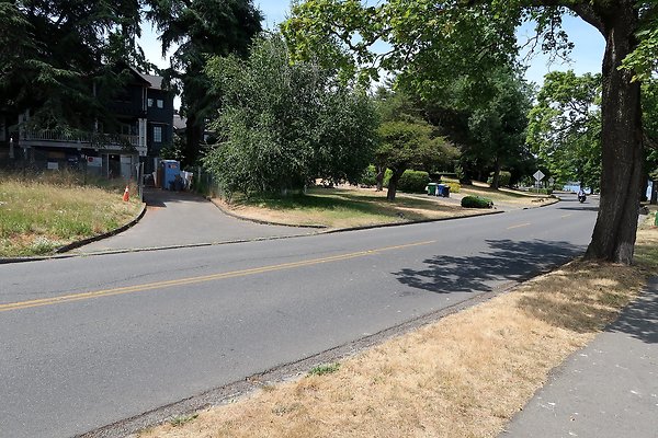 Lake Washington Blvd Waterside road 2025 - 20