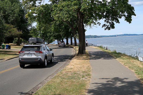 Lake Washington Blvd Waterside road 2025 - 27