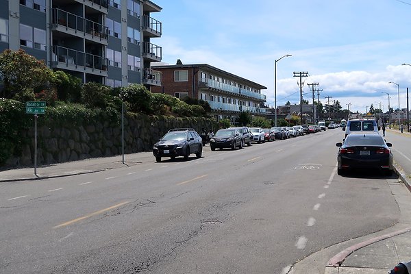 Alki Ave waterside road 2025 - 57