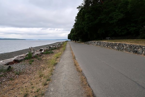 Lincoln Park Waterside road 2025 - 82