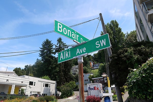 Alki Ave waterside road 2025 - 48