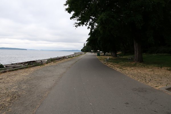 Lincoln Park Waterside road 2025 - 9