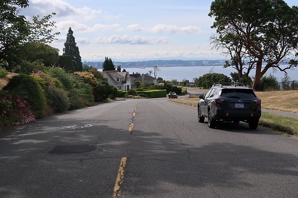 Magnolia Blvd Waterside Road - 32