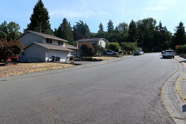 12737 NE 112th St Kirkland House EXT - 82
