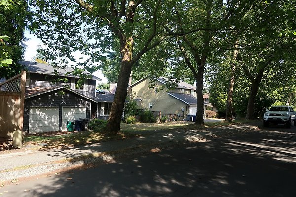 12737 NE 112th St Kirkland House EXT - 57