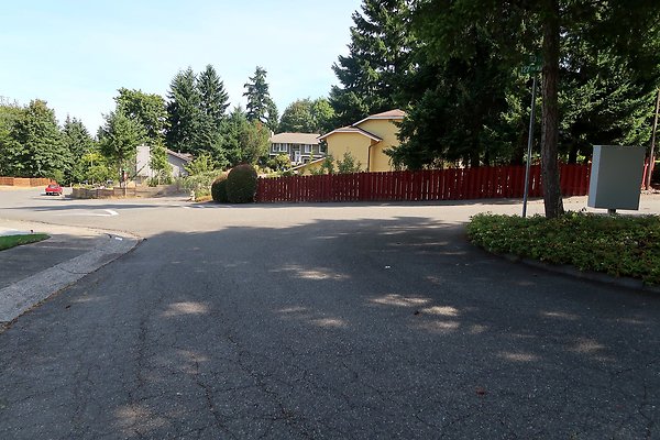 12737 NE 112th St Kirkland House EXT - 79